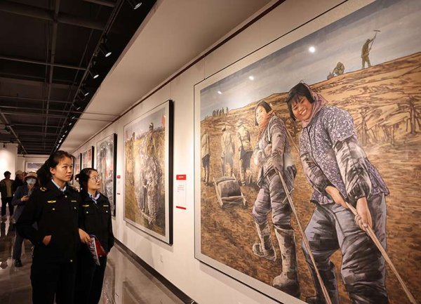 宝盈国际 “兵团伟业・时代华章”主题美术作品第四师可克达拉市巡展启幕